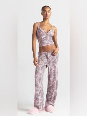 💗 SKIMS Sleep Henley Tank + Pant SET, NWT Pink Animal Print, Small 💗